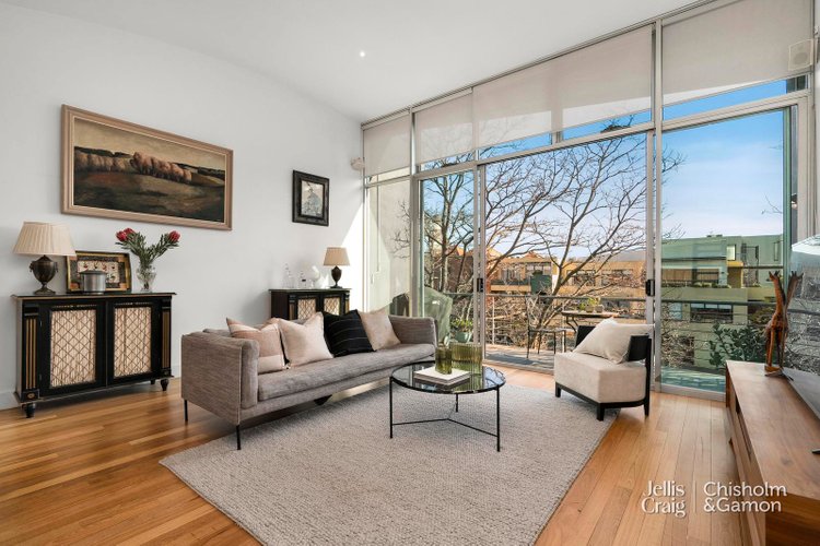 59 Broadway  Elwood 3184