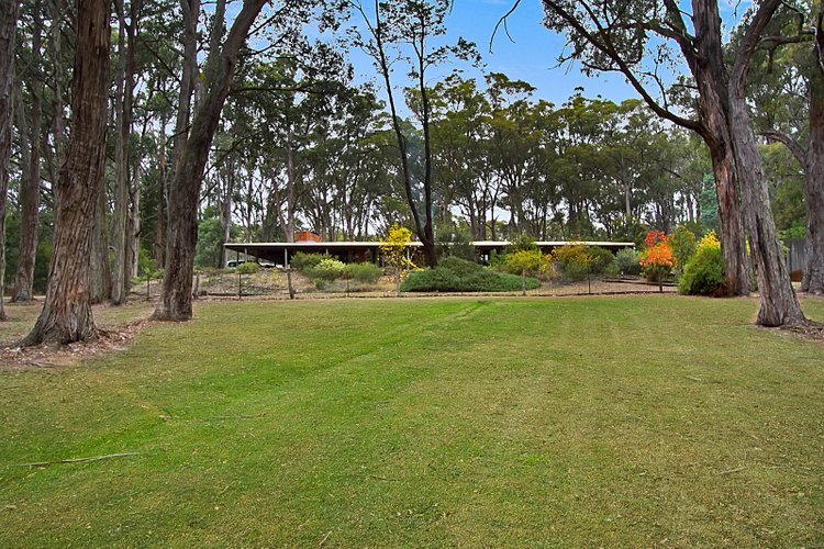 59 Halpern Road Woodend 3442