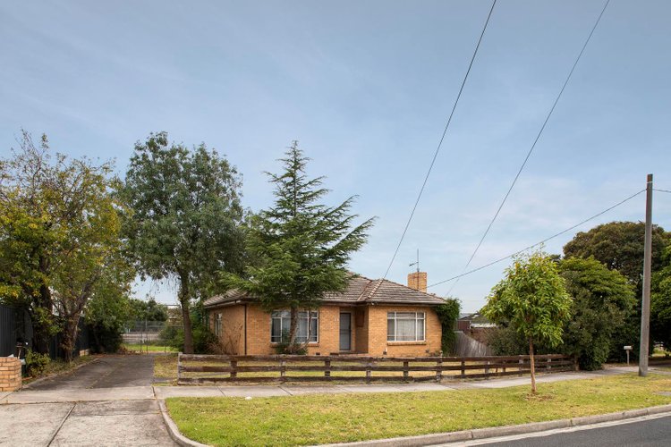59 Hobbs Crescent Reservoir 3073