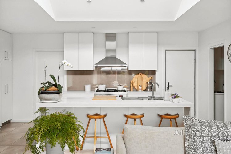 5a College Court Newtown 3220