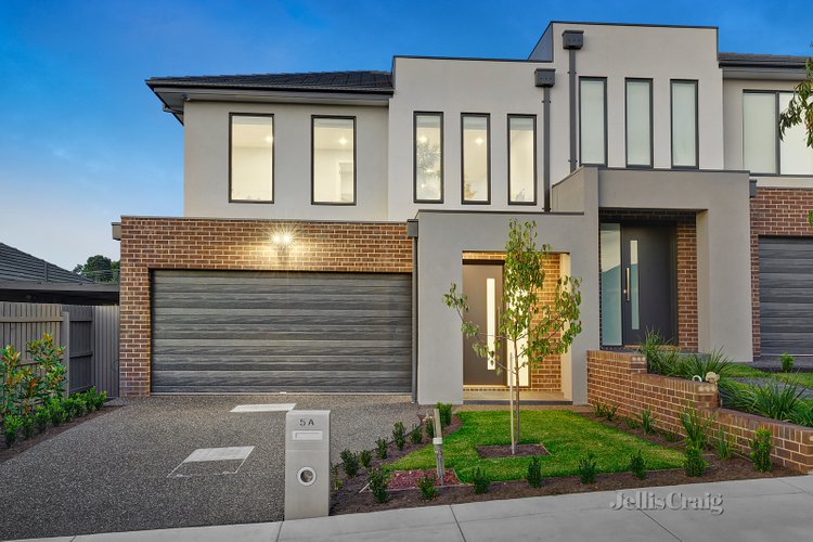 5A Curnola Avenue Doncaster 3108