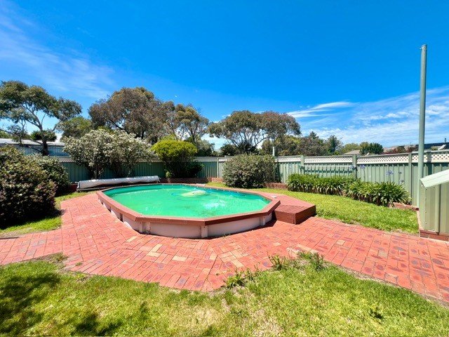 6-8 Langer Drive, St Albans Park