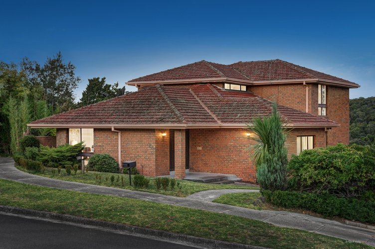 6 Angela Court Doncaster East 3109