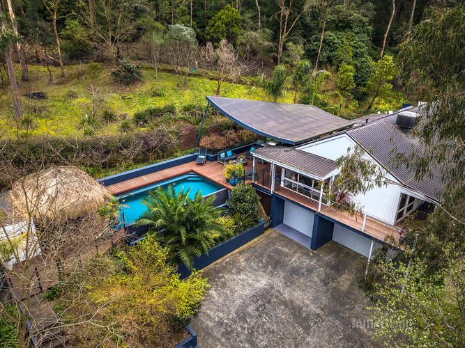 6 Aquarius Court Donvale 3111