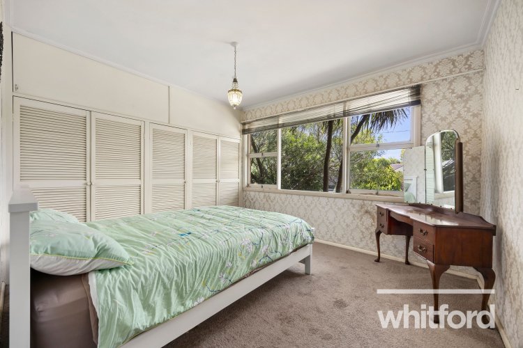 6 Ardlui Drive, Newtown