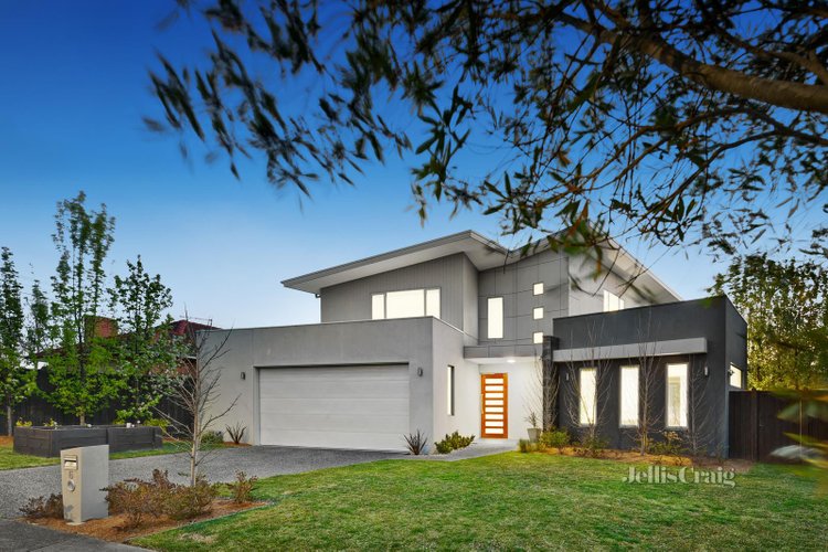 6 Ardmore Street Mitcham 3132