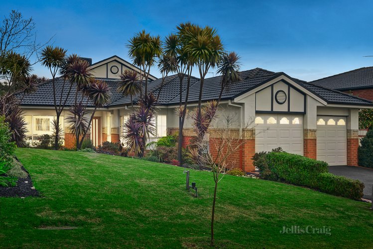 6 Ashbrook Close Rowville 3178