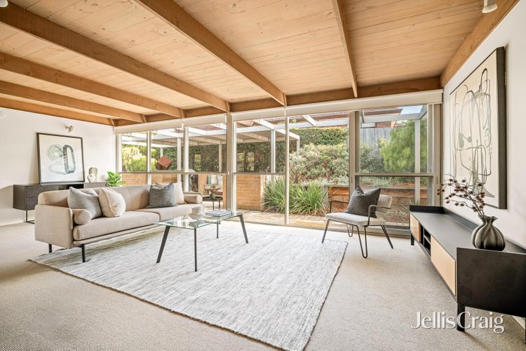 6 Avenza Street Mentone 3194