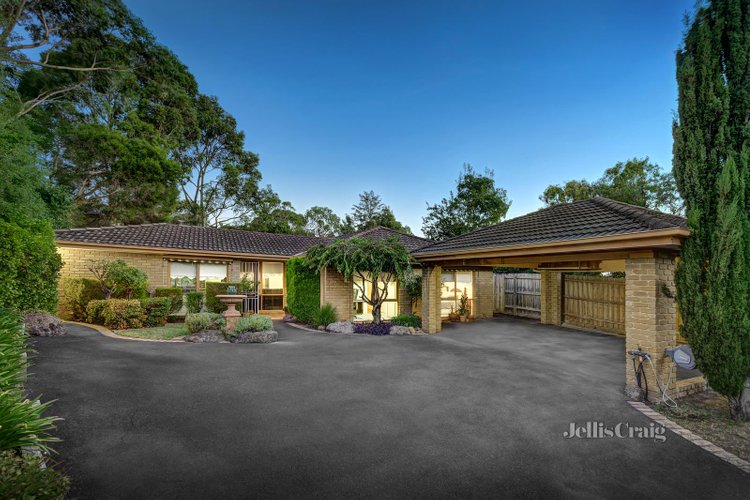6 Beech Court Greensborough 3088