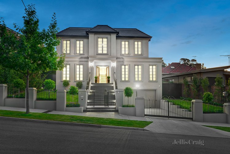 6 Bernard Street Balwyn North 3104
