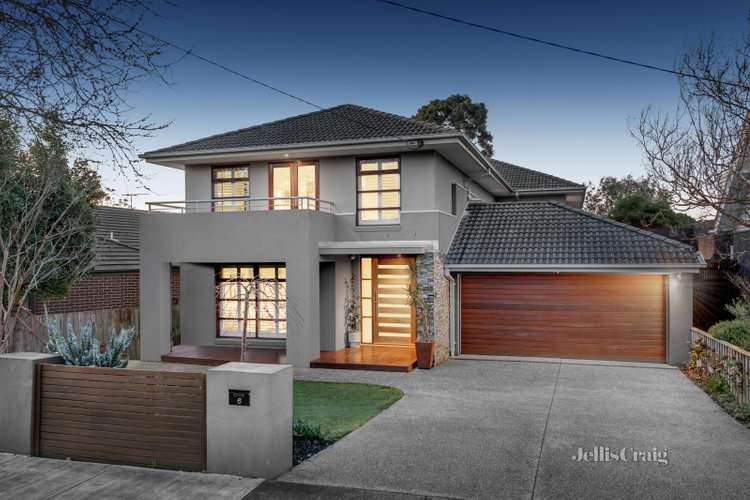 6 Blenheim Avenue Mont Albert 3127