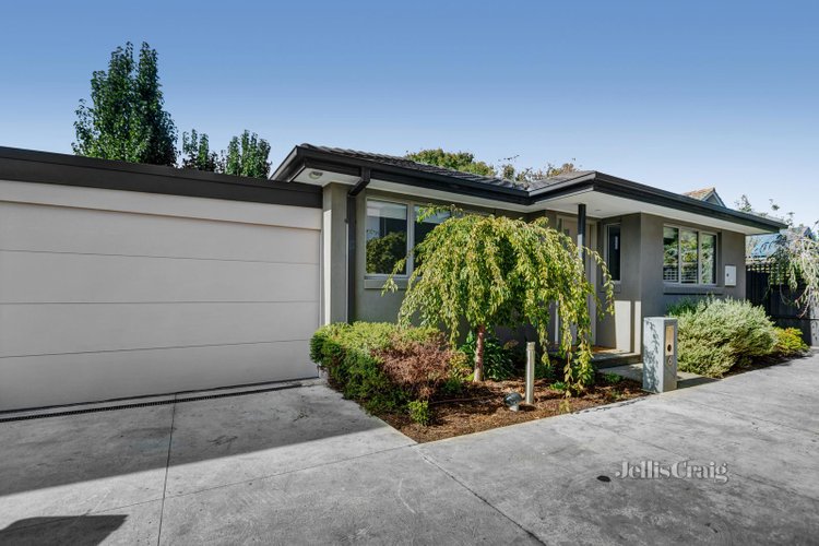 6 Broadbridge Place Malvern East 3145