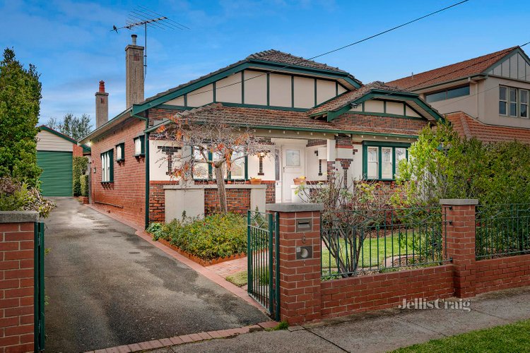 6 Cairnes Grove Bentleigh 3204