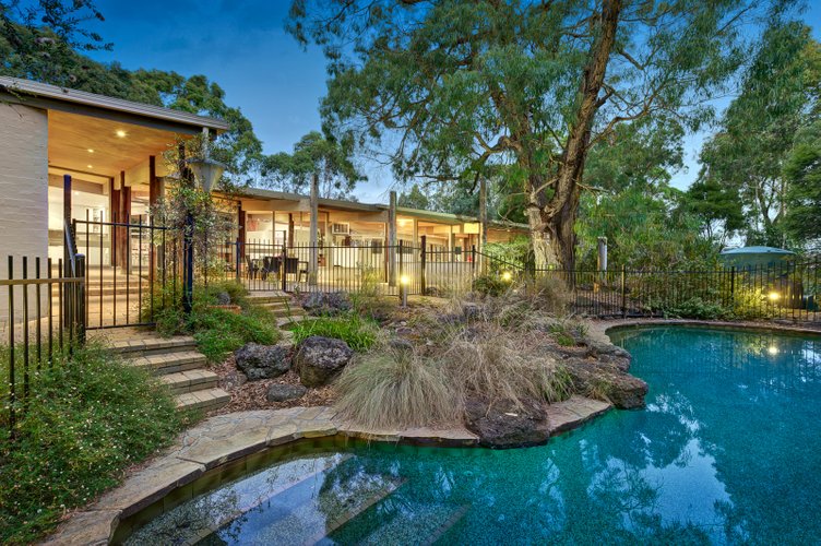 6 Caprice Court Templestowe 3106