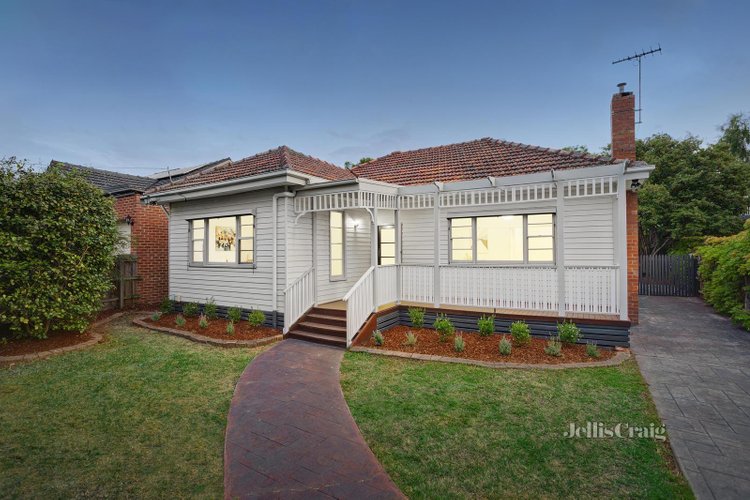 6 Caroline Street Ringwood 3134