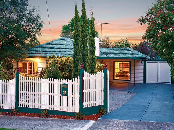 6 Catherine Street Ringwood 3134