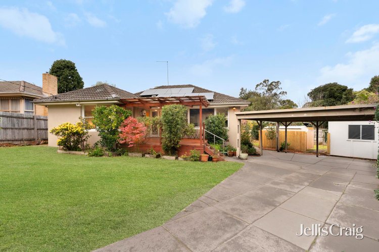 6 Chiara Court Glen Waverley 3150