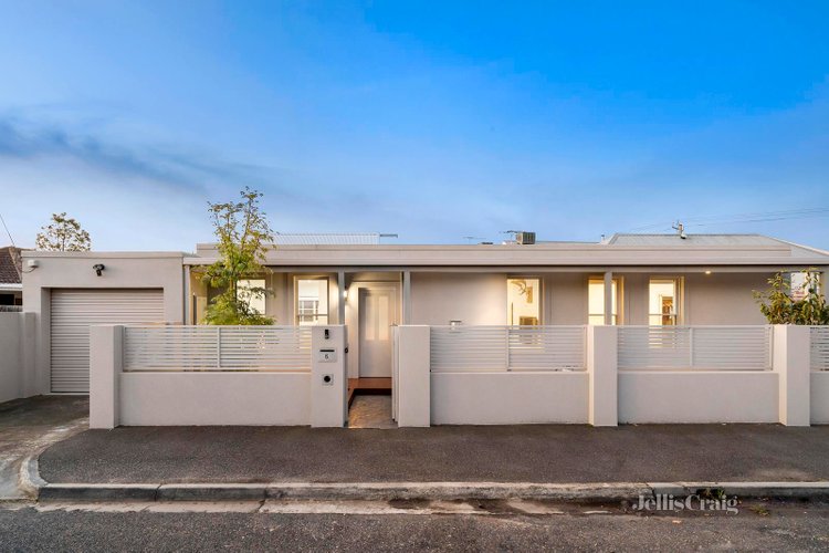 6 Dalgarno Street Williamstown 3016