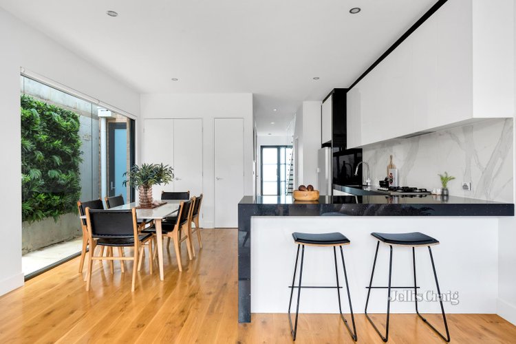 6 Deakin Street Brunswick East 3057