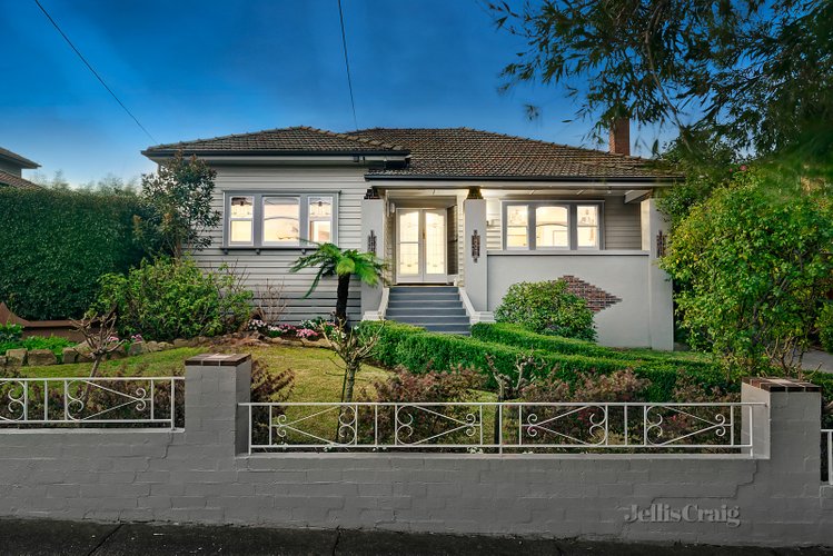 6 Disraeli Grove Pascoe Vale South 3044