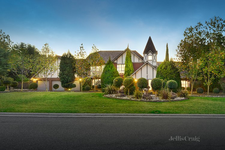 6 Dora Court Templestowe 3106