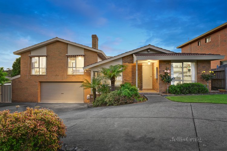 6 Dunraven Court Watsonia North 3087