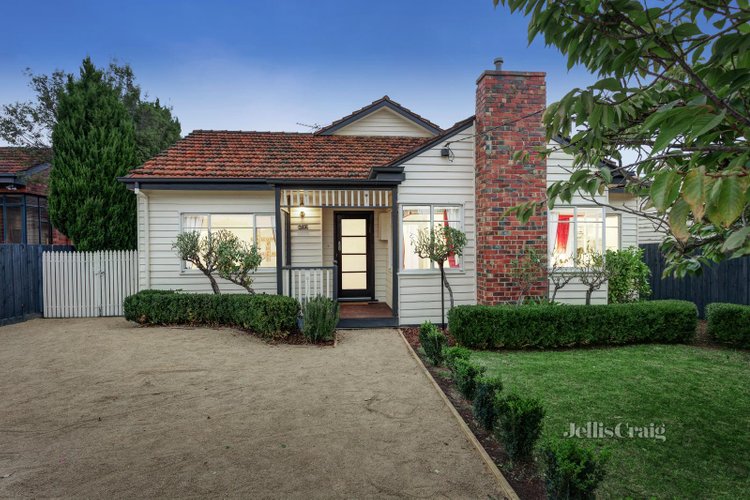 6 Ellen Street Bentleigh East 3165