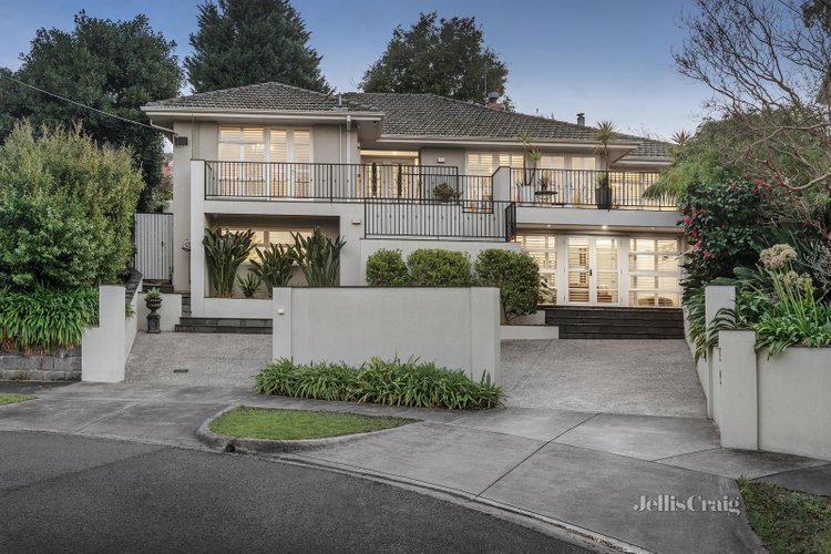 6 Glamis Court Balwyn North 3104