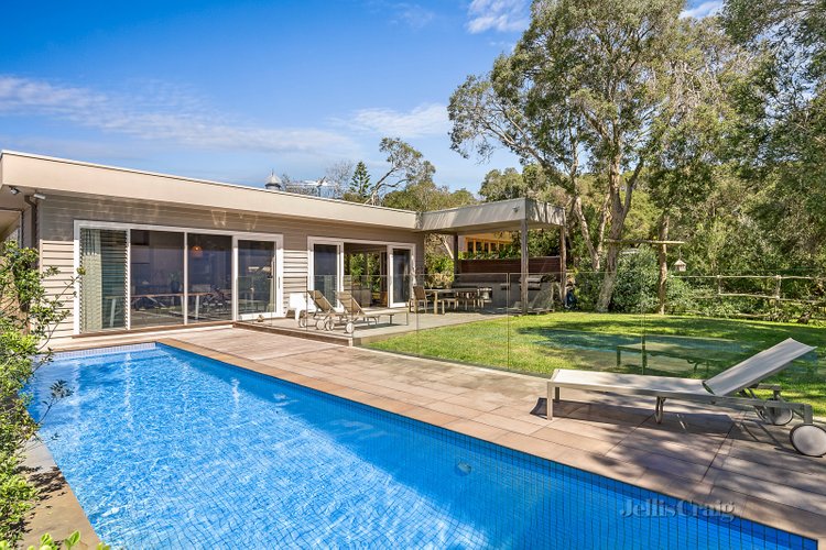 6 Gordon Street Rye 3941