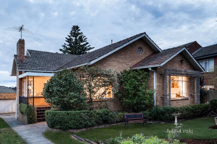 6 Graham Street Surrey Hills 3127