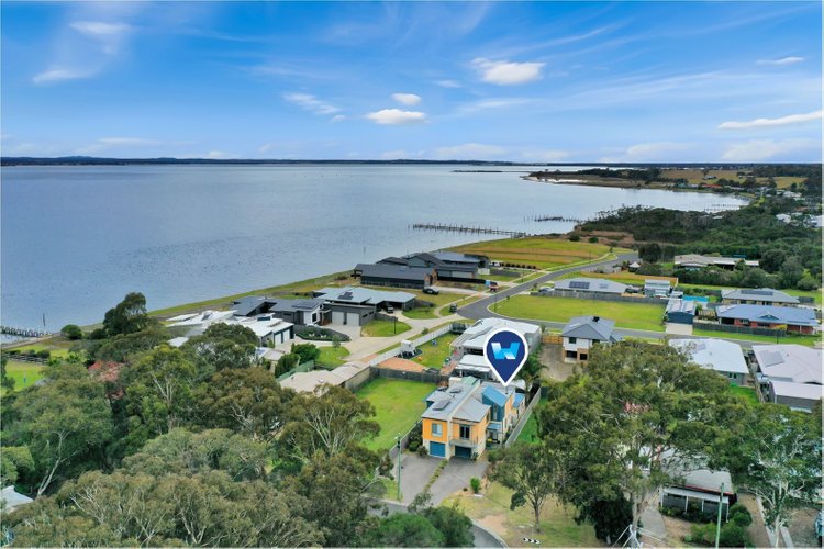 6 Green Court, Eagle Point