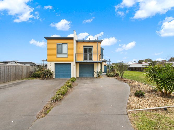 6 Green Court, Eagle Point