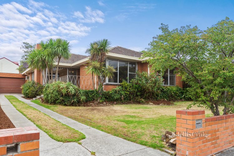 6 Greendale Road Bentleigh East 3165