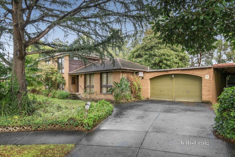 6 Gregory Court Doncaster 3108
