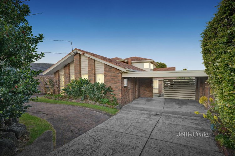 6 Guinevere Parade Glen Waverley 3150
