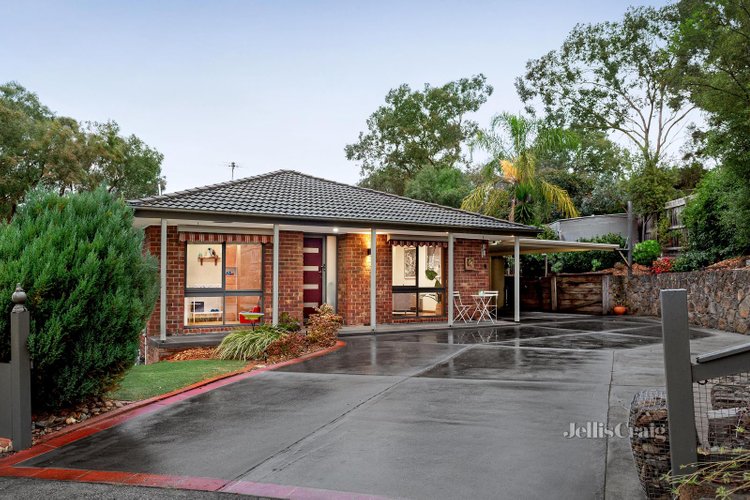 6 Henley Close St Helena 3088