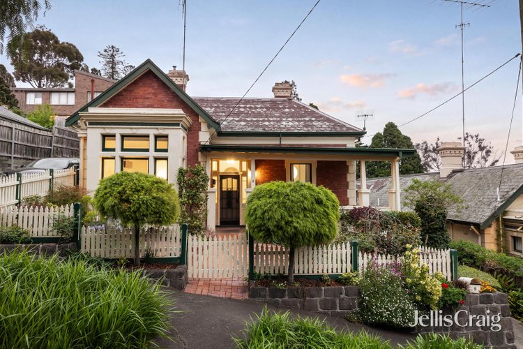 6 Isabella Grove Hawthorn 3122