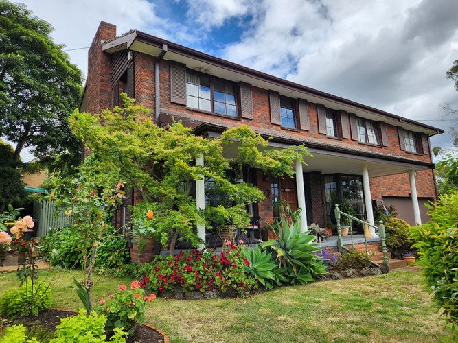 6 Kent Court Glen Waverley 3150