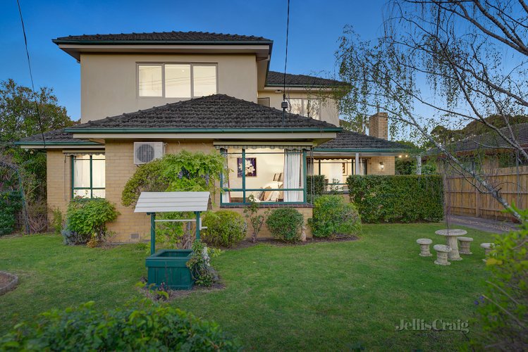 6 Kiers Avenue Mount Waverley 3149