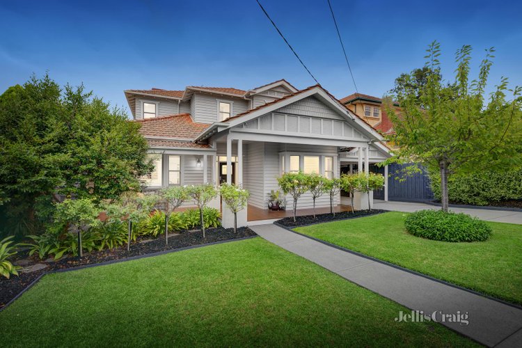 6 Lambourne Street Surrey Hills 3127