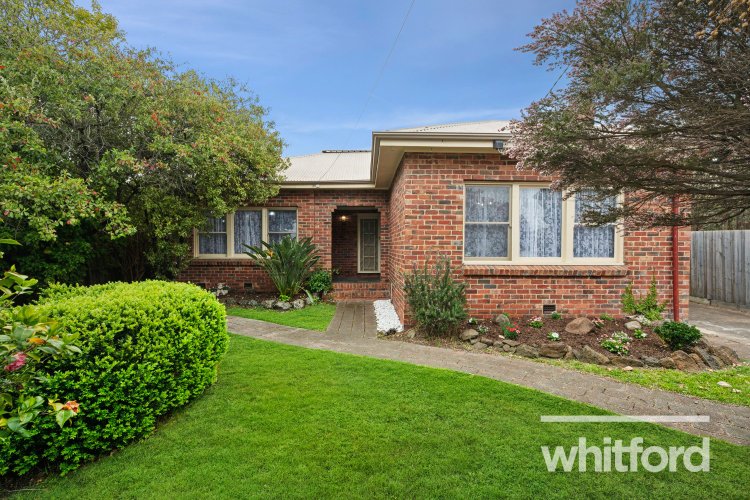 6 Lancaster Avenue, Newtown