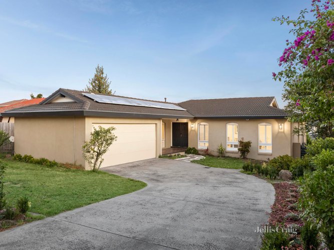 6 Leawarra Crescent Doncaster East 3109