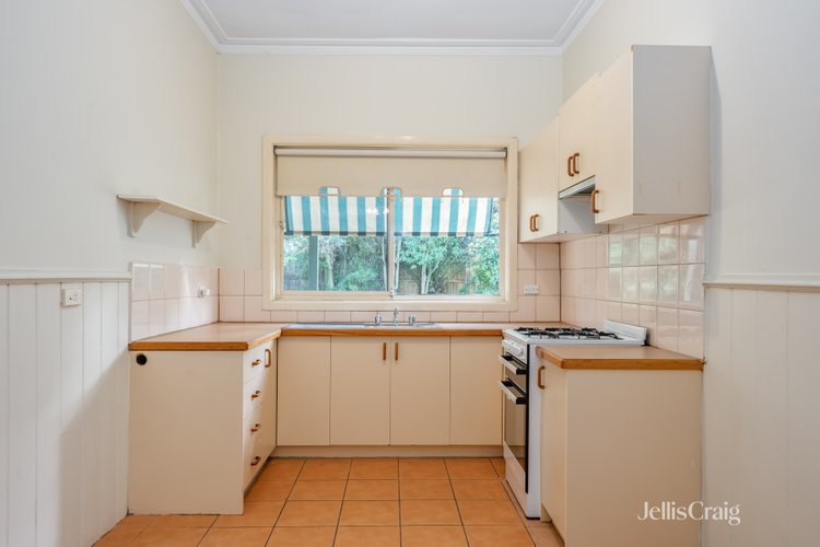 6 Leicester Street Preston 3072