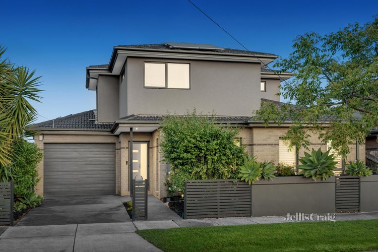 6 Linton Street Moorabbin 3189