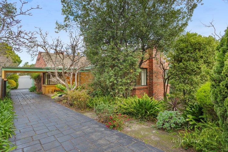 6 Llanos Avenue Malvern East 3145