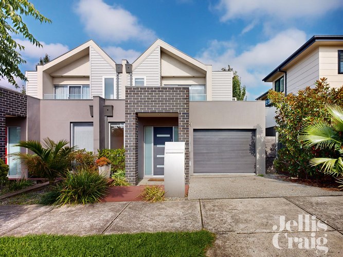 6 Loch Crescent  Strathmore 3041
