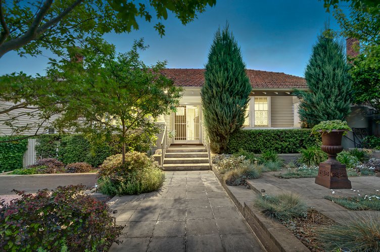 6 Lofty Avenue Camberwell 3124