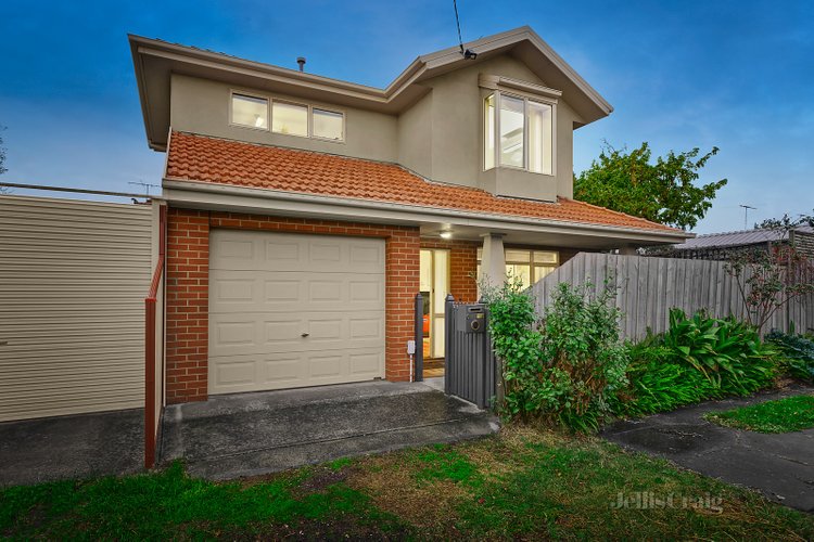 6 Martin Court Fairfield 3078
