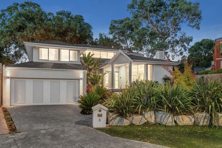 6 Milne Place Eltham North 3095
