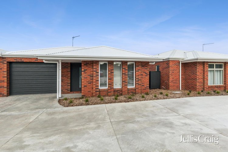 6 Miners Crescent Canadian 3350